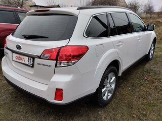2011 Subaru Outback IV, белый, 1550000 рублей, вид 5
