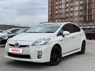 2011 Toyota Prius III (XW30), белый, 960000 рублей, вид 1