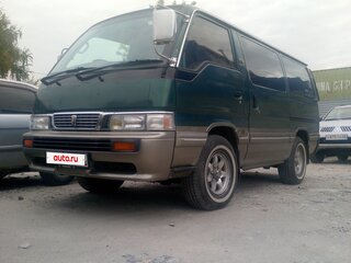 1994 Nissan Caravan III (E24), зелёный, 800000 рублей, вид 1