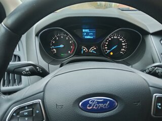 2018 Ford Focus III Рестайлинг, белый, 1200000 рублей, вид 3