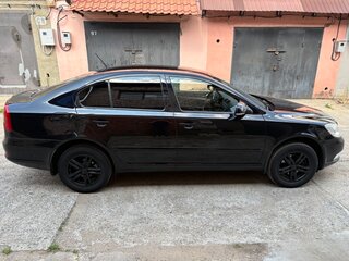 2013 Skoda Octavia II (A5) Рестайлинг, чёрный, 1100000 рублей, вид 5
