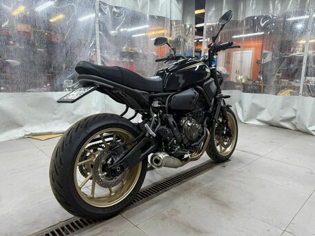 2023 Yamaha XSR700, чёрный, 959000 рублей, вид 4