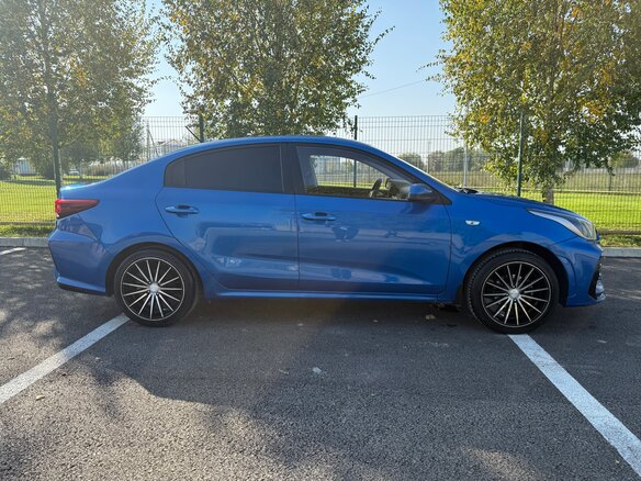 2017 Kia Rio IV, синий, 1100000 рублей - вид 6