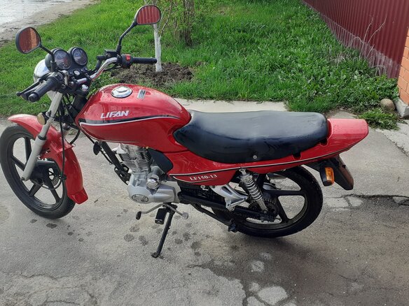 2018 Lifan LF150-13, красный - вид 4