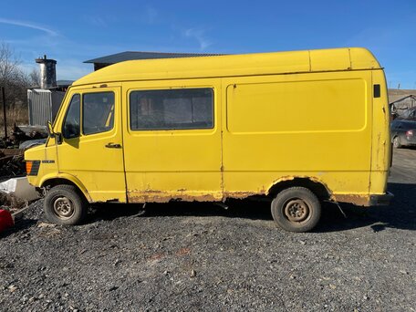 1989 Mercedes-Benz T1, жёлтый, 150000 рублей, вид 2