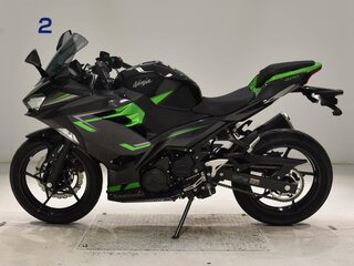 2022 Kawasaki Ninja 400, чёрный, 630000 рублей, вид 5