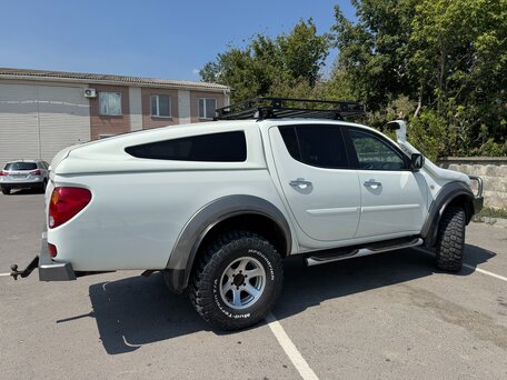 2014 Mitsubishi L200 IV, белый, 3350000 рублей, вид 4