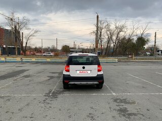 2013 Skoda Yeti I, белый, 1500000 рублей, вид 5