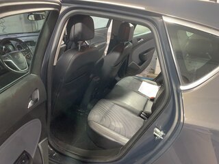 2013 Opel Astra J Рестайлинг, серый, 829999 рублей, вид 4