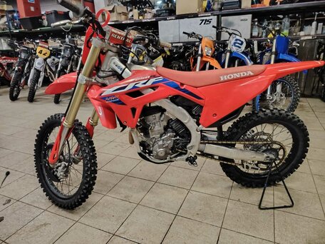 2023 Honda CRF 250R, красный, 735000 рублей, вид 2