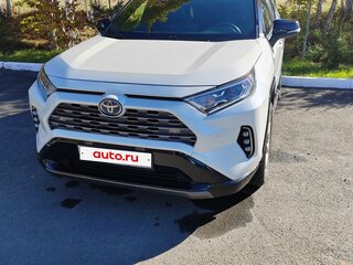 2020 Toyota RAV4 V (XA50), белый, 3570000 рублей, вид 1