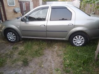 2011 Renault Logan I Рестайлинг, серебристый, 469000 рублей, вид 3