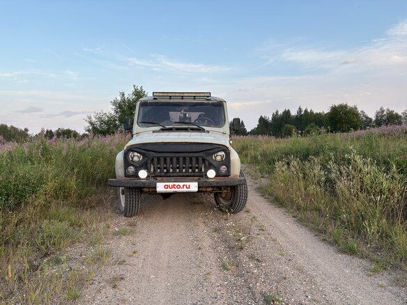 2000 УАЗ 3151 31514, белый - вид 1