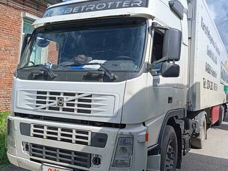2008 Volvo FM, белый, 1700000 рублей, вид 1