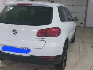 2015 Volkswagen Tiguan I Рестайлинг, белый, 2140000 рублей, вид 4