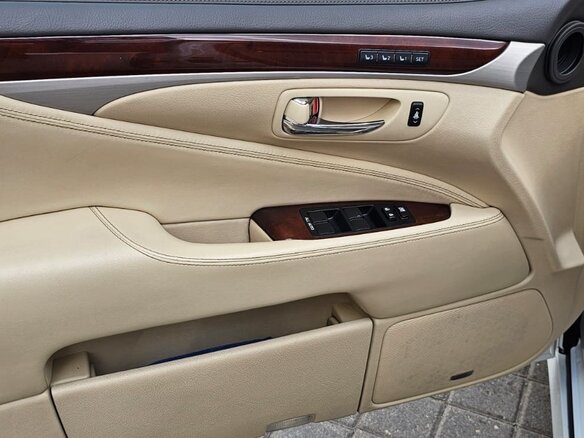 2013 Lexus LS Long 460 L IV Рестайлинг 2, белый, 3150000 рублей - вид 32