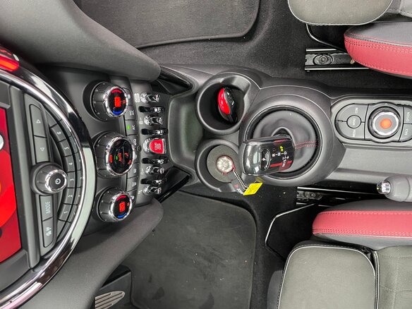 2019 Mini Hatch JCW III (F55/F56) Рестайлинг, серебристый - вид 21