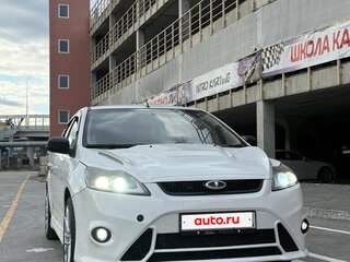 2010 Ford Focus II Рестайлинг, белый, 650000 рублей, вид 4