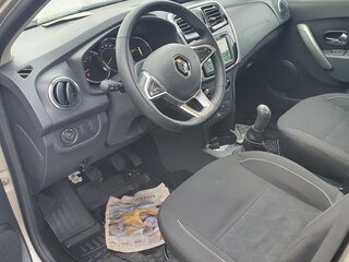 2020 Renault Logan Stepway II Рестайлинг, бежевый, 900000 рублей, вид 4