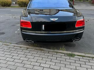 2015 Bentley Flying Spur II, чёрный, 7300000 рублей, вид 2