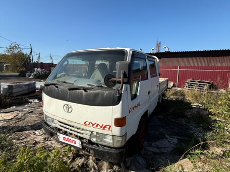2000 Toyota Dyna, белый, 860000 рублей, вид 1