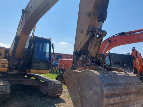 2013 Caterpillar 320D, жёлтый, 4000000 рублей, вид 3