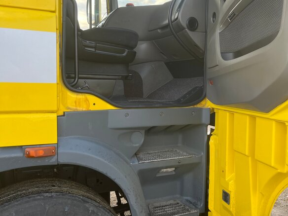 2014 DAF XF 105, жёлтый, 4000000 рублей - вид 19