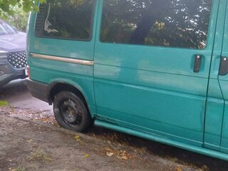 1995 Volkswagen Caravelle T4, зелёный, 430000 рублей, вид 3