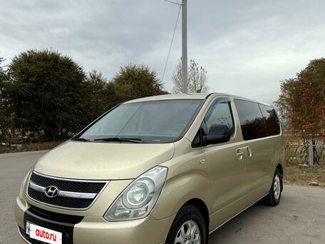 2010 Hyundai H-1 5-speed II, бежевый, 1100000 рублей, вид 2