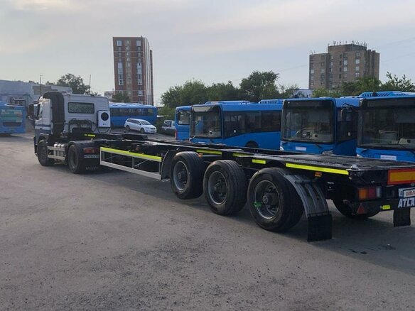 2002 Volvo FM, синий, 2100000 рублей - вид 4