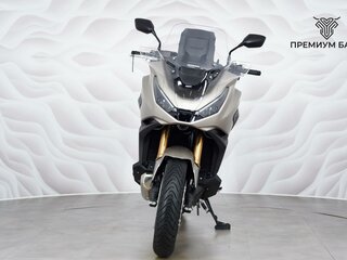 2025 Honda NT1100, золотистый, 1945000 рублей, вид 4