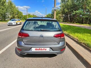 2019 Volkswagen Golf VII Рестайлинг, серый, 1495000 рублей, вид 4