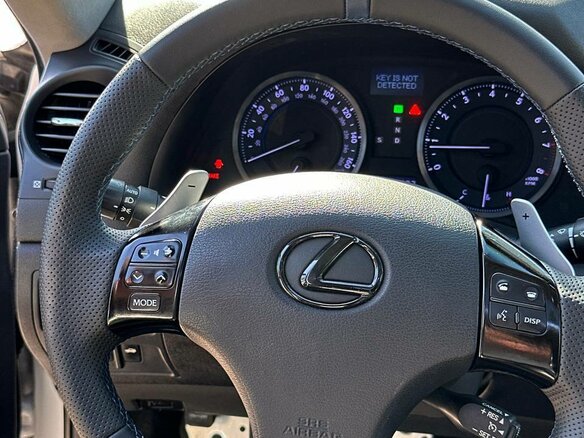 2011 Lexus IS 250 II Рестайлинг 2, белый - вид 13