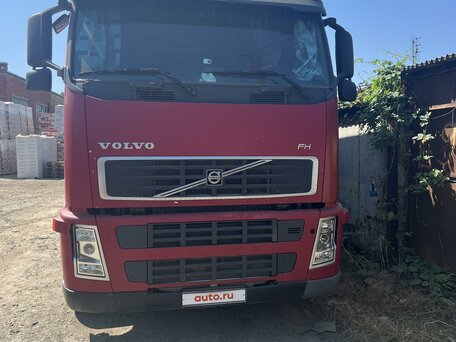 2007 Volvo FH, красный, 5500000 рублей, вид 1