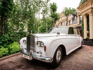 1963 Rolls-Royce Phantom V, белый, 11800000 рублей, вид 2