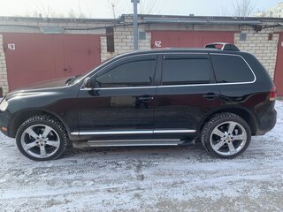 2005 Volkswagen Touareg I, чёрный, 850000 рублей, вид 2