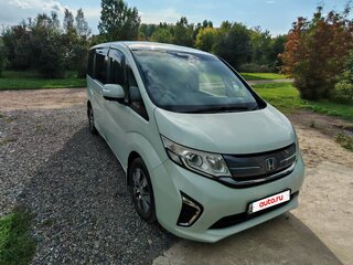 2015 Honda Stepwgn V, зелёный, 1870000 рублей, вид 3