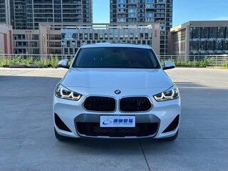 2021 BMW X2 sDrive20i I (F39), белый, 1650000 рублей, вид 2