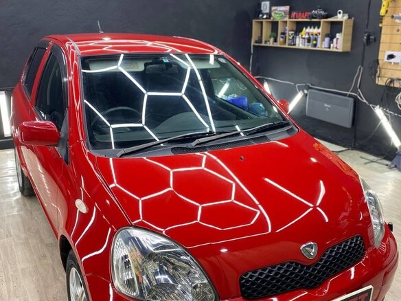 2003 Toyota Vitz I (P10), красный, 520000 рублей - вид 1