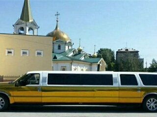 2003 Ford Excursion, белый, 700000 рублей, вид 1
