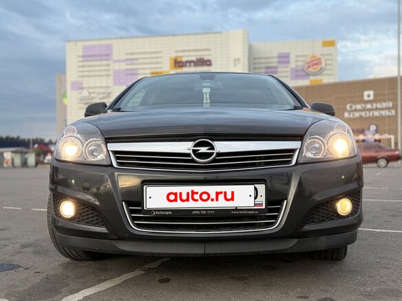 2014 Opel Astra H Рестайлинг, чёрный - вид 2