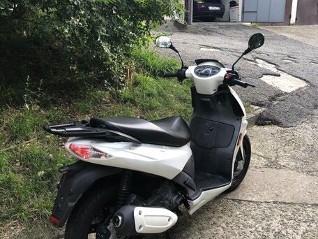 2012 Aprilia SportCity 300, белый, 300000 рублей, вид 5