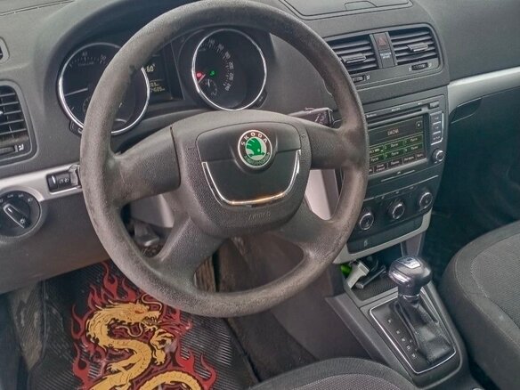 2012 Skoda Yeti I, серебристый, 750000 рублей - вид 7