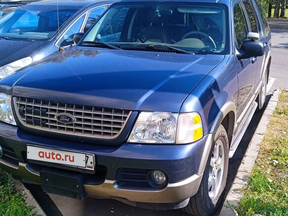 2003 Ford Explorer III, синий