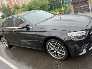 2021 Mercedes-Benz E-Класс 220 d V (W213, S213, C238) Рестайлинг, чёрный, 5050000 рублей, вид 4