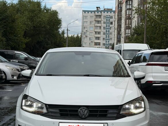 2019 Volkswagen Polo V Рестайлинг, белый, 1199999 рублей - вид 1