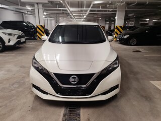 2019 Nissan Leaf II (ZE1), белый, 1900000 рублей, вид 1