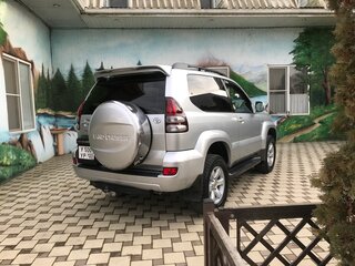 2003 Toyota Land Cruiser Prado 120 Series, серебристый, 2350000 рублей, вид 4