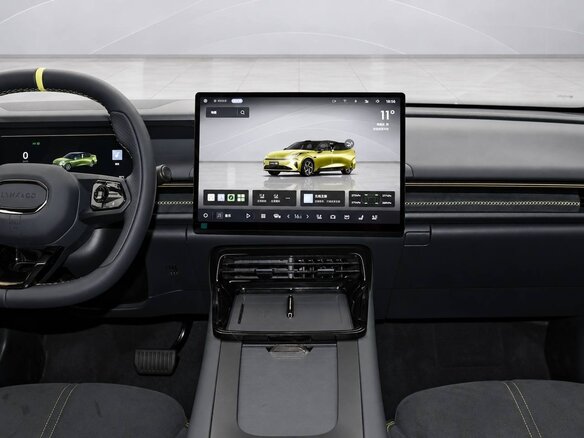 2026 Lynk & Co 07 GT I Рестайлинг, серебристый, 4490000 рублей - вид 9