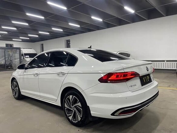 2023 Volkswagen Bora IV (China Market) Рестайлинг, белый, 1290000 рублей - вид 5